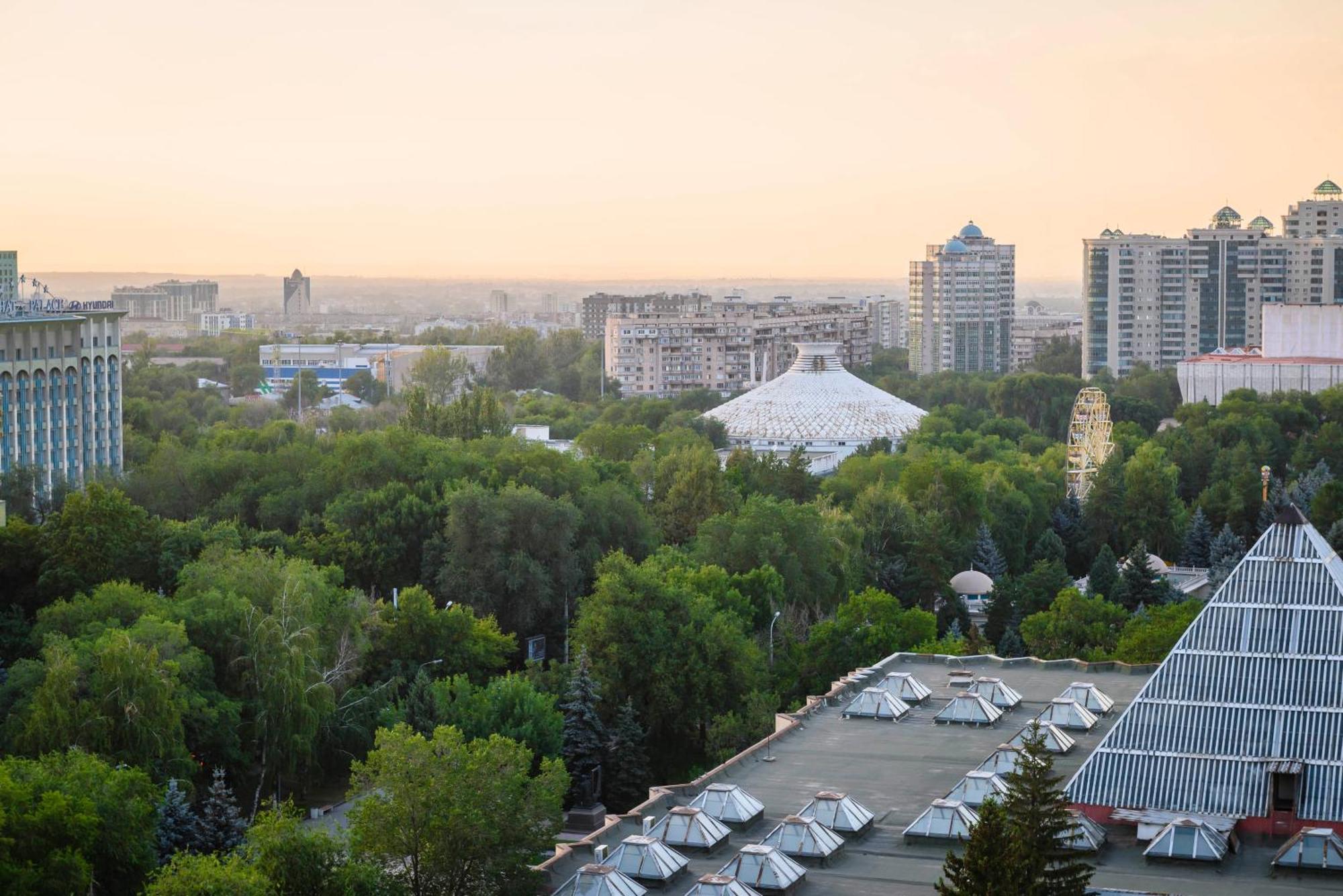 Бизнес И Отдых Almaty Exteriér fotografie
